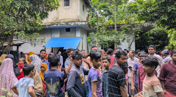 প্রবাসীর স্ত্রীকে শ্বাসরোধে হত্যা করে ডাকাতি